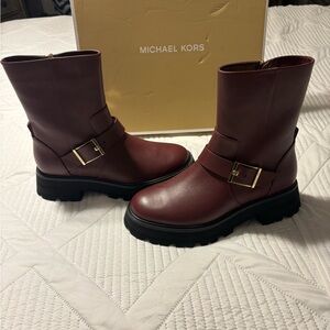 Easton Women's Burgundy Combat Boots